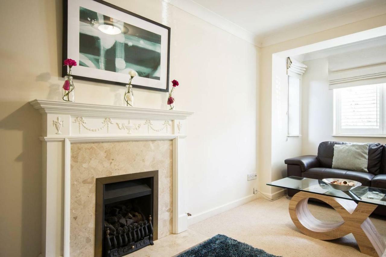 Spacious House, Sleeps 7 People Reading Exteriör bild